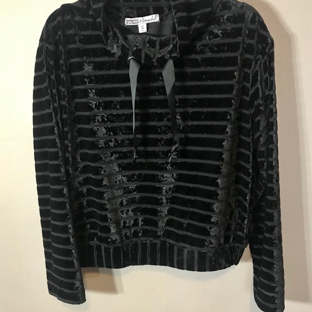 Gypsies & Moondust Velour Top